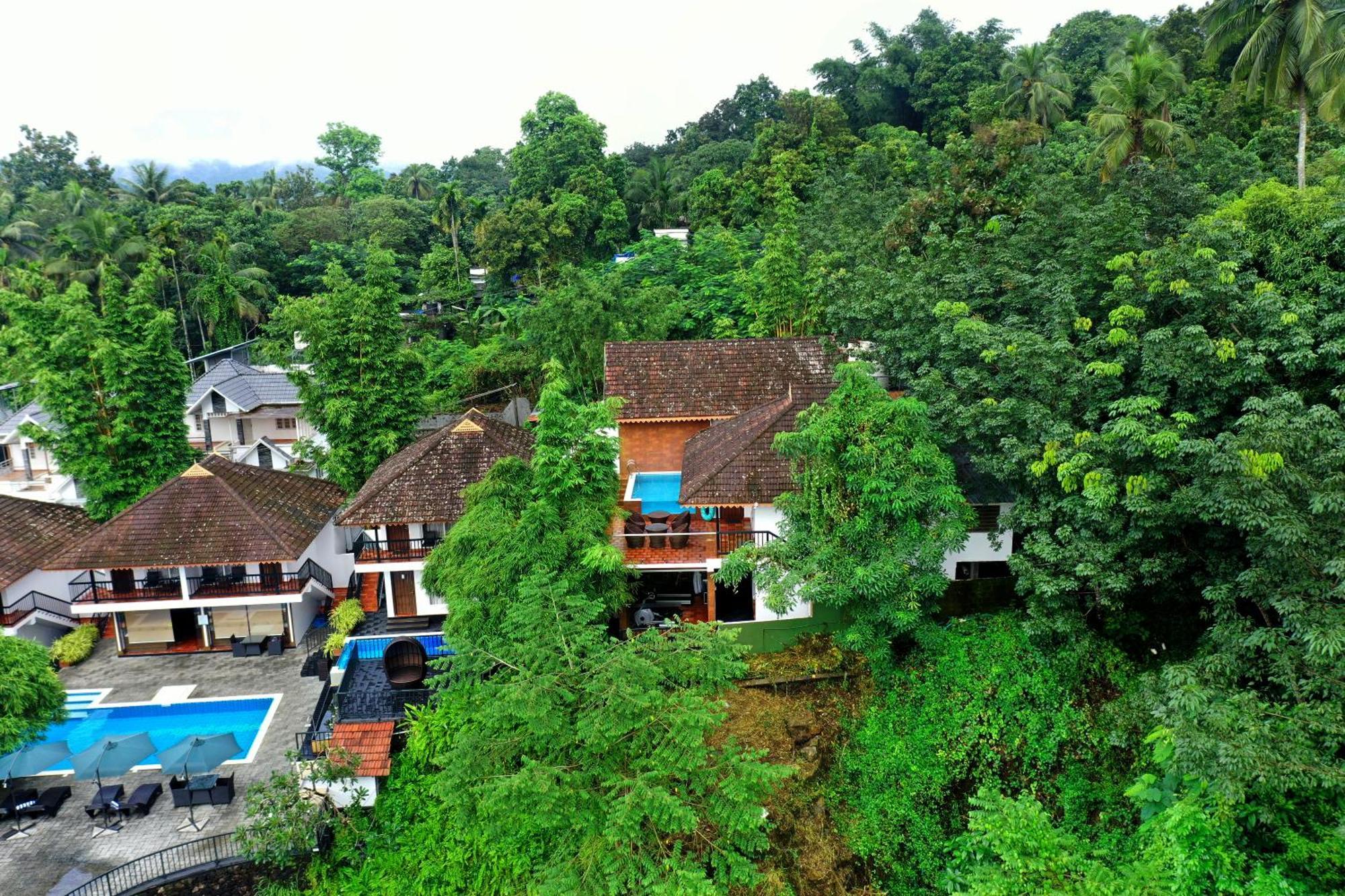 Athirapally Green Trees Athirappilly Exteriör bild